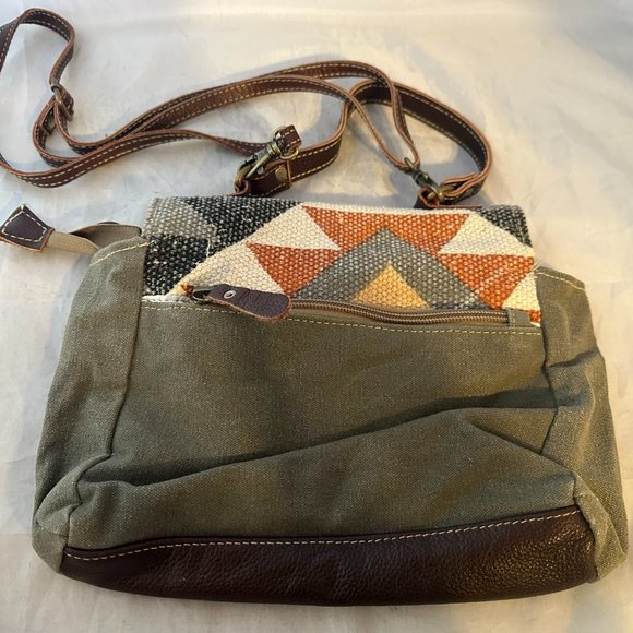 MYRA BAGS  Cross-Body Bag, Woven Fabric, Leather, Canvas  NEW Without Tags - Picture 2 of 3